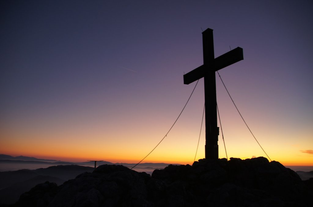 large cross, sunset (Pixabay)